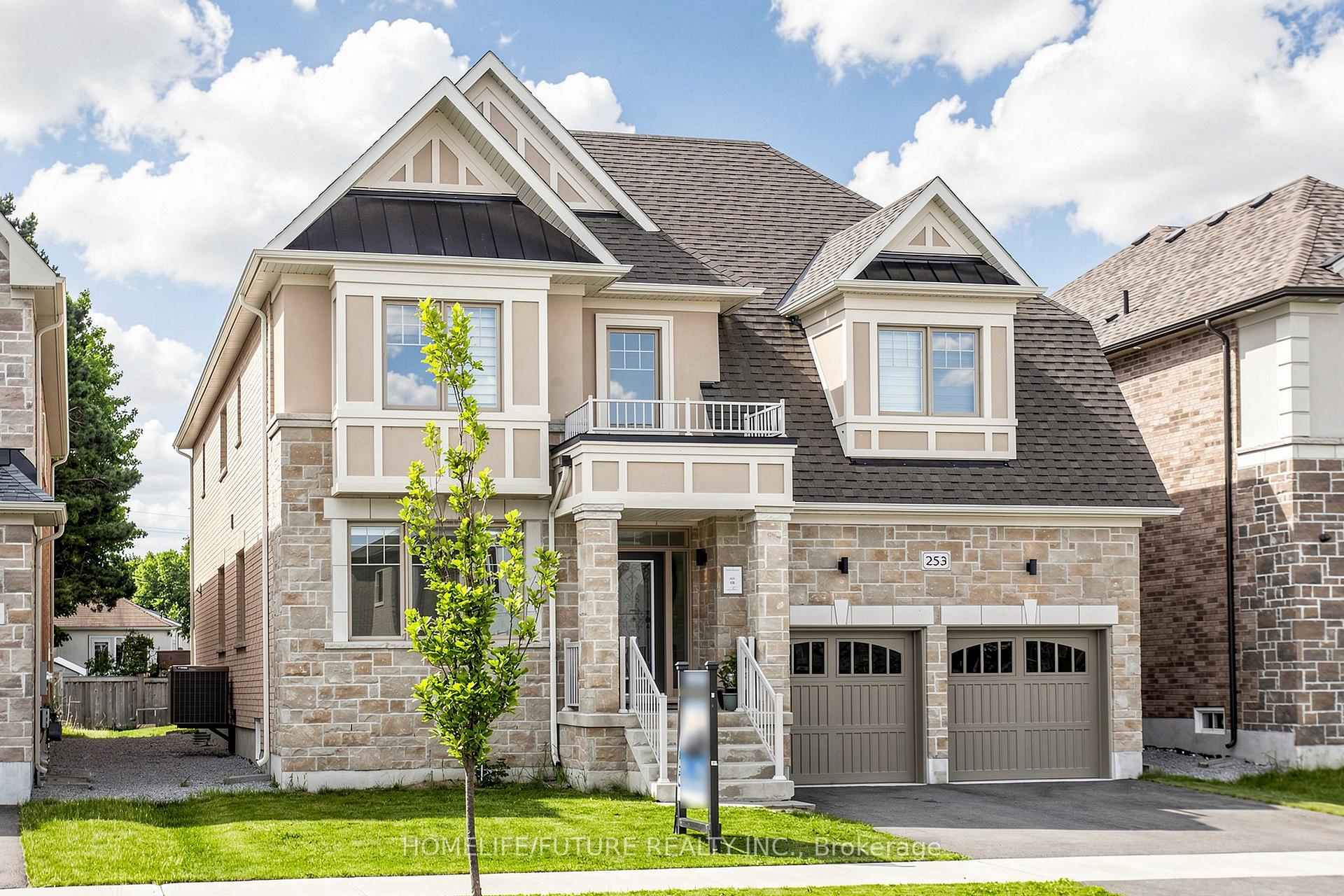 Photo 2 of 253 Danny Wheeler Boulevard, Georgina, Keswick North — HOMEH