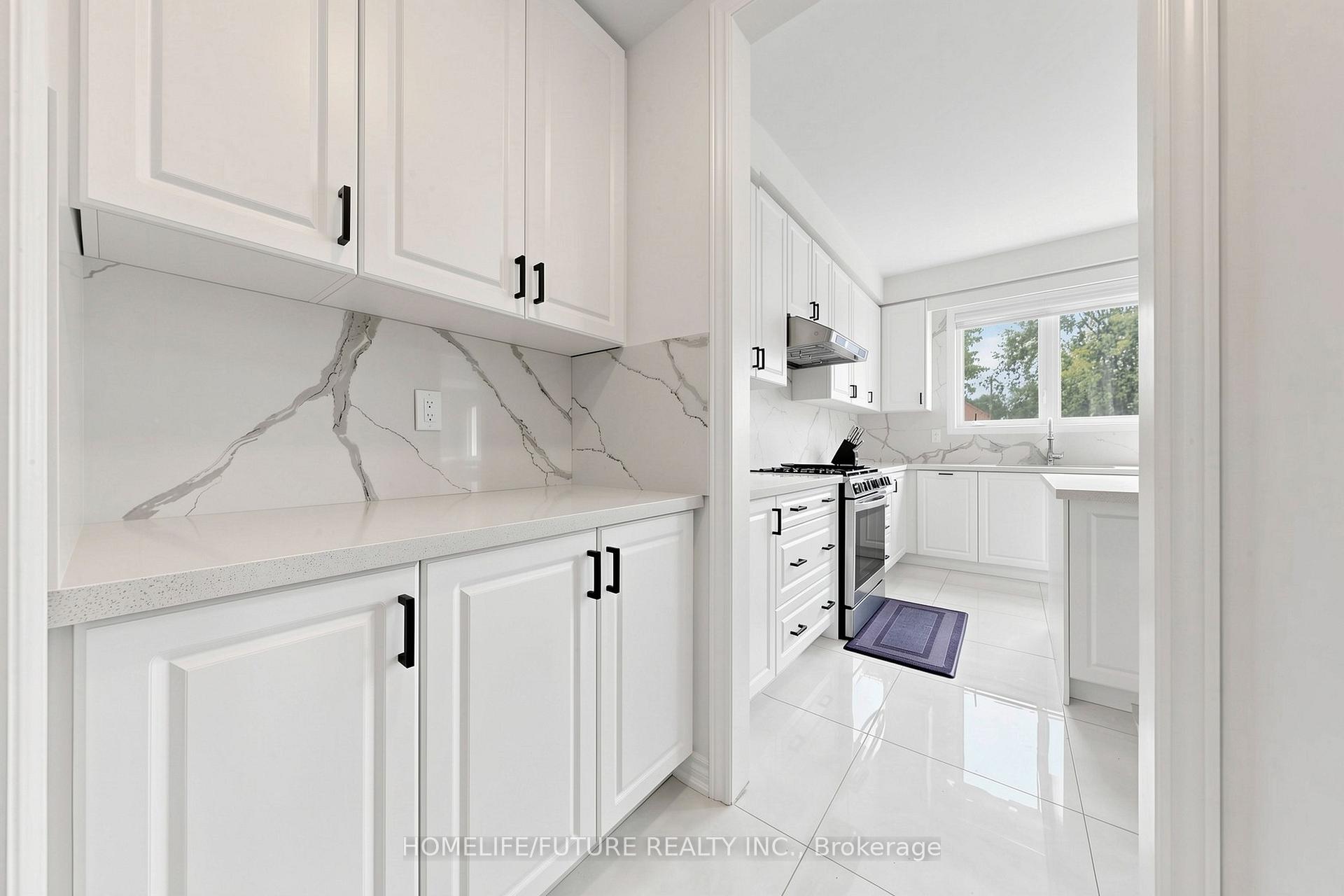 Photo 12 of 253 Danny Wheeler Boulevard, Georgina, Keswick North — HOMEH