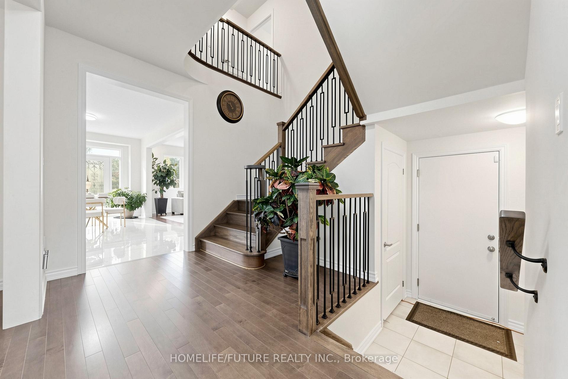 Photo 23 of 253 Danny Wheeler Boulevard, Georgina, Keswick North — HOMEH