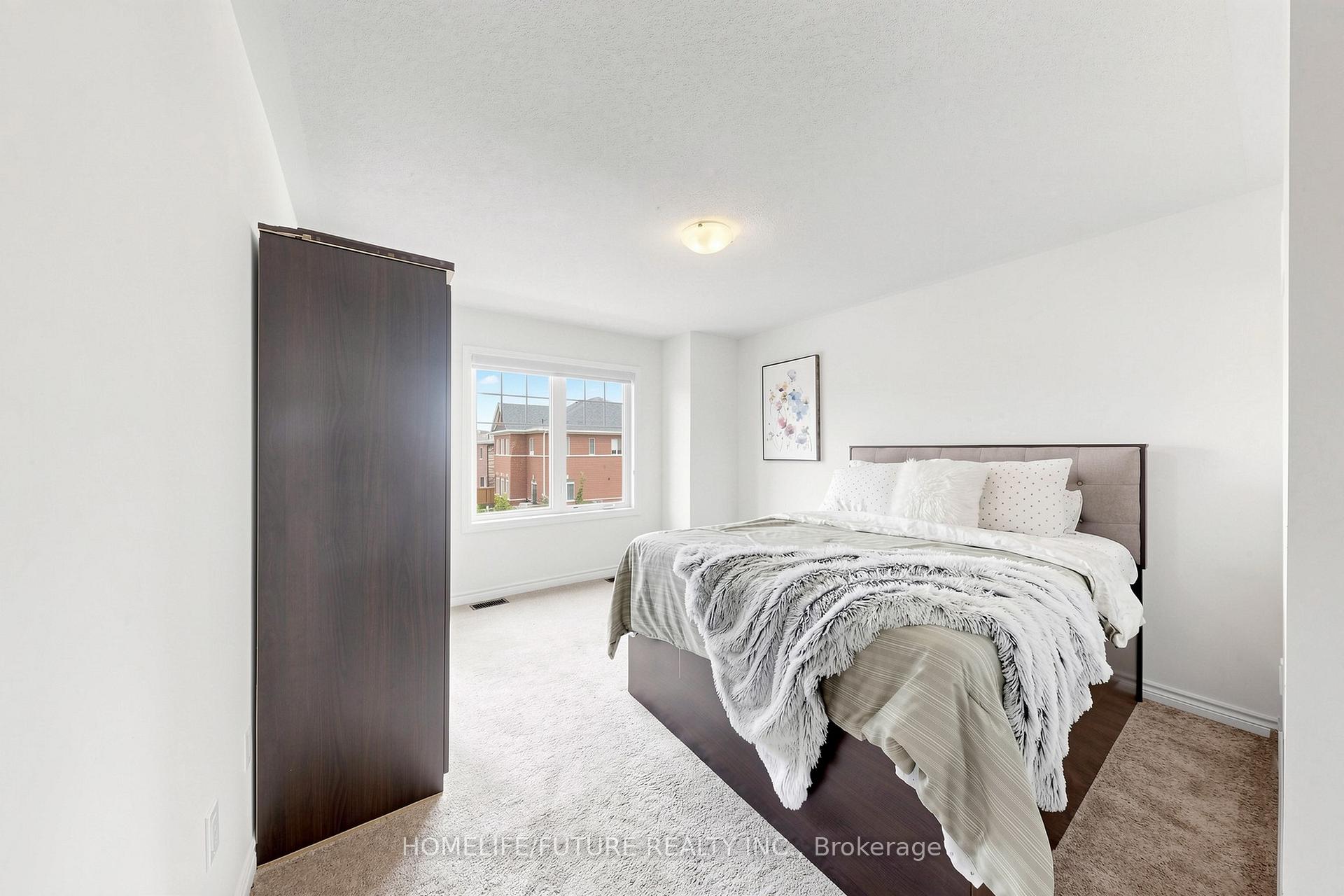 Photo 38 of 253 Danny Wheeler Boulevard, Georgina, Keswick North — HOMEH