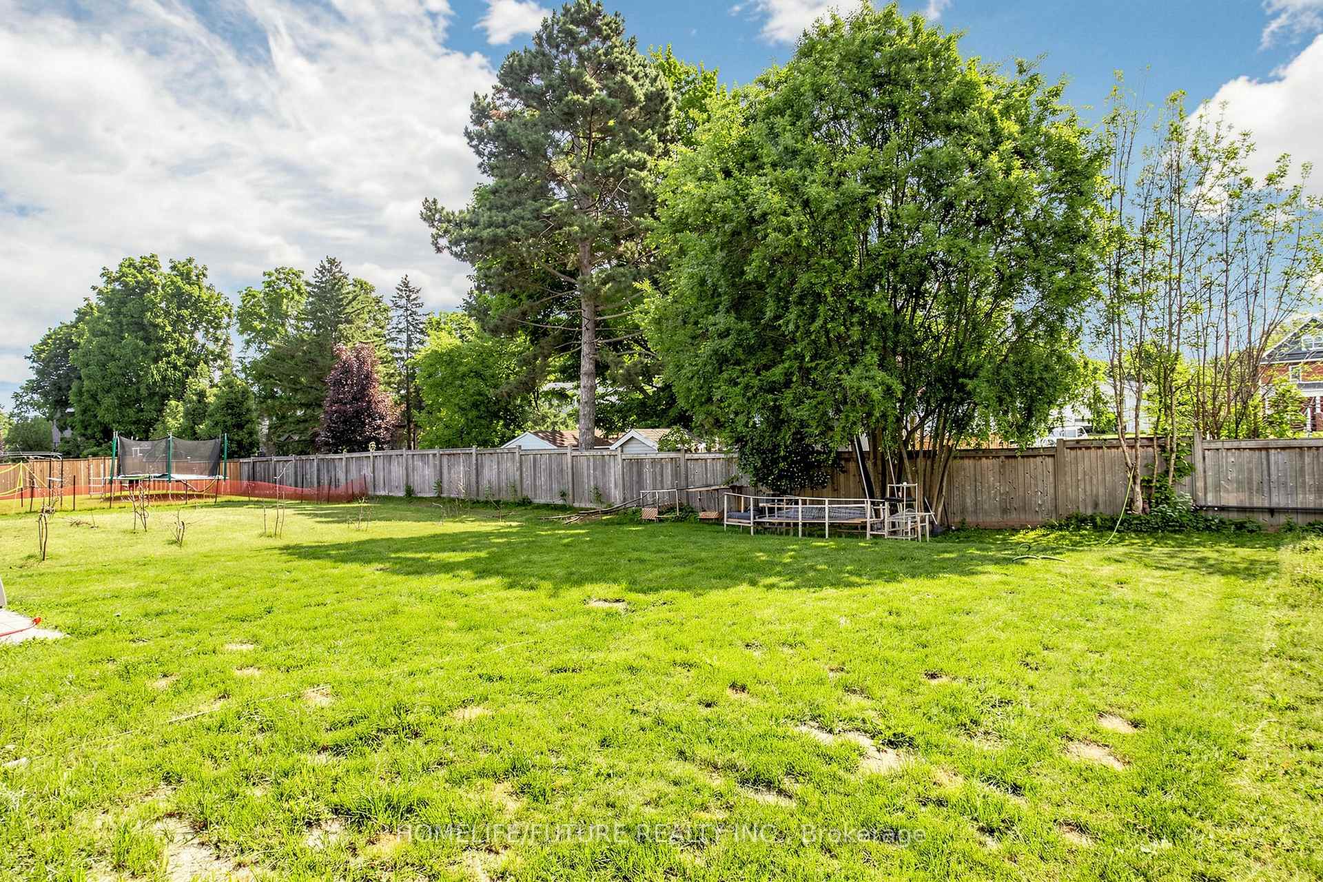 Photo 46 of 253 Danny Wheeler Boulevard, Georgina, Keswick North — HOMEH