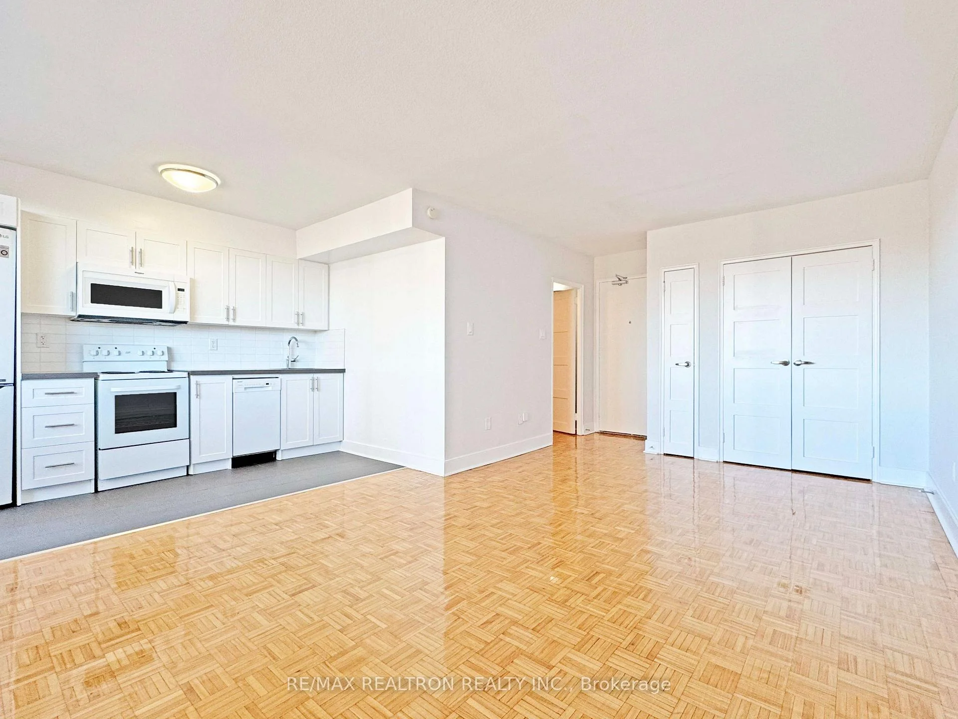 Photo 5 of Unit 308, 276 St George Street, Toronto, The Annex — HOMEH