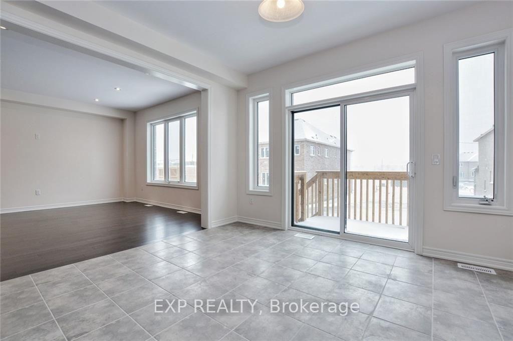 Photo 5 of 39 Morrison Drive, Hamilton, Ancaster — HOMEH