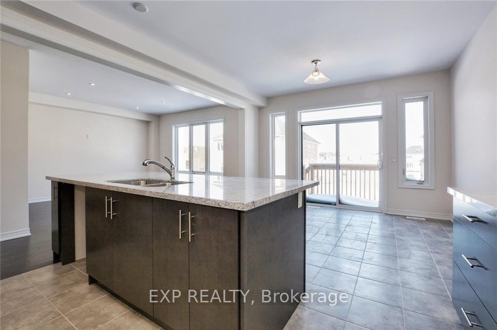 Photo 7 of 39 Morrison Drive, Hamilton, Ancaster — HOMEH