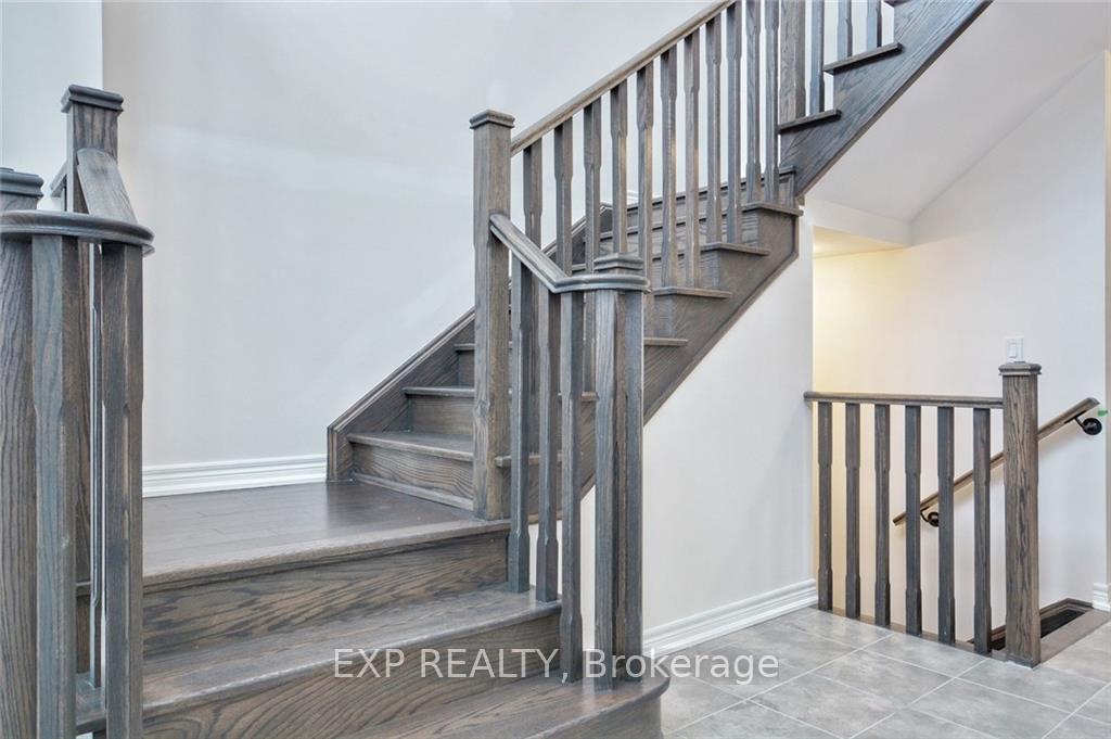 Photo 9 of 39 Morrison Drive, Hamilton, Ancaster — HOMEH