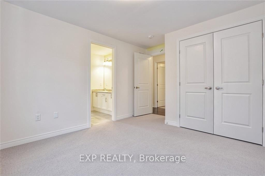 Photo 20 of 39 Morrison Drive, Hamilton, Ancaster — HOMEH