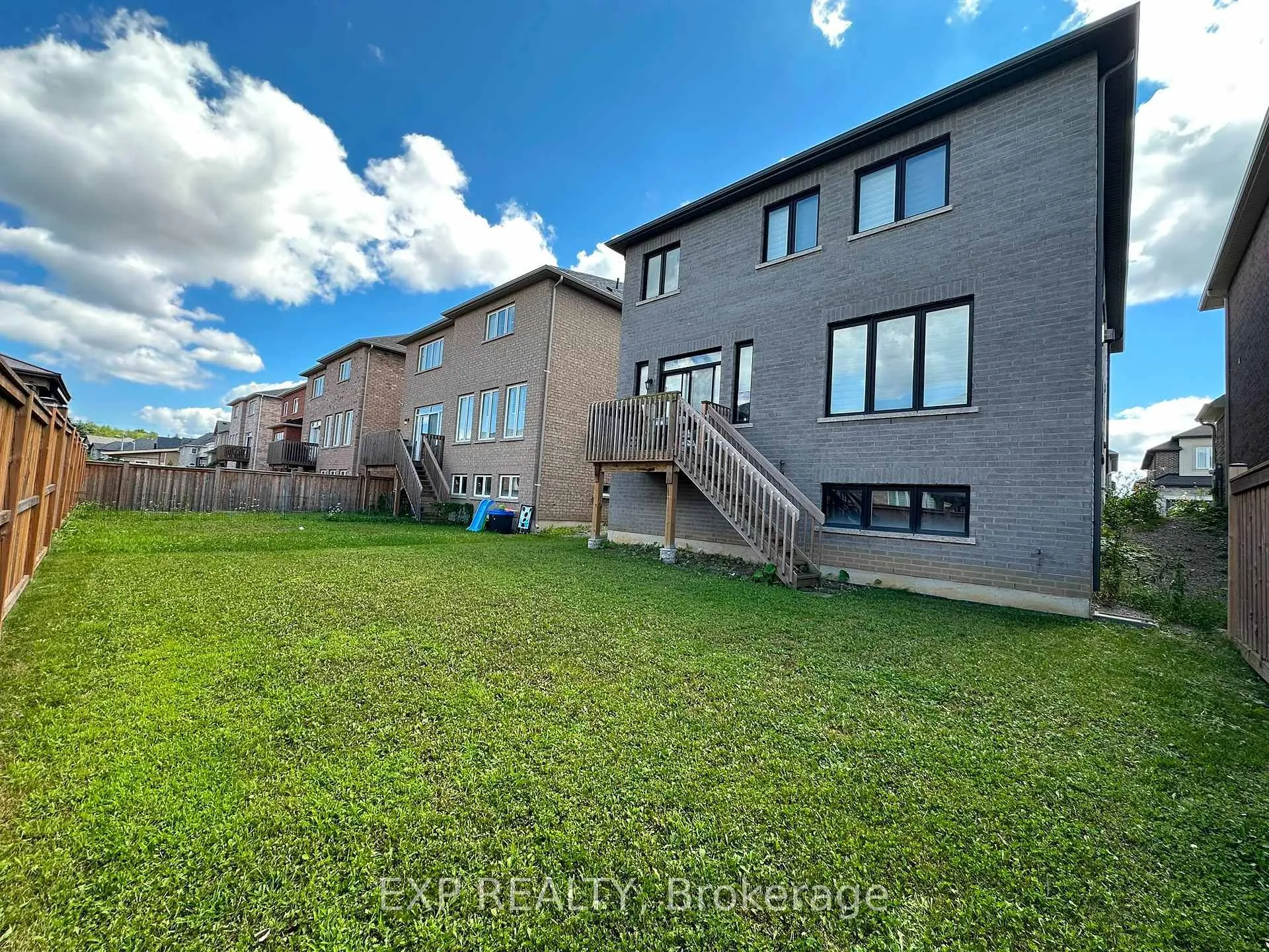 Photo 22 of 39 Morrison Drive, Hamilton, Ancaster — HOMEH