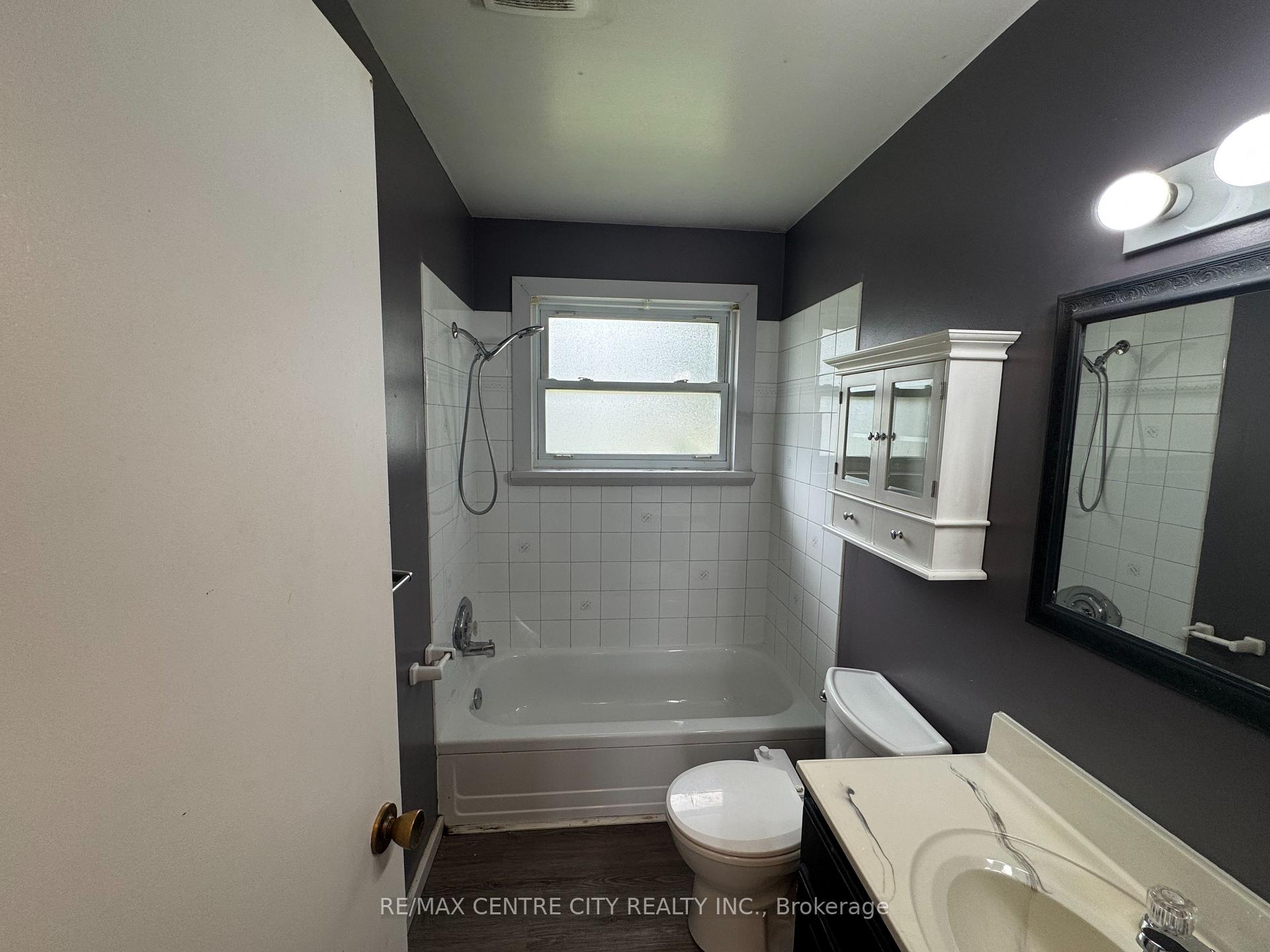 Photo 20 of 10 Tewksbury Crescent, London, East D — HOMEH