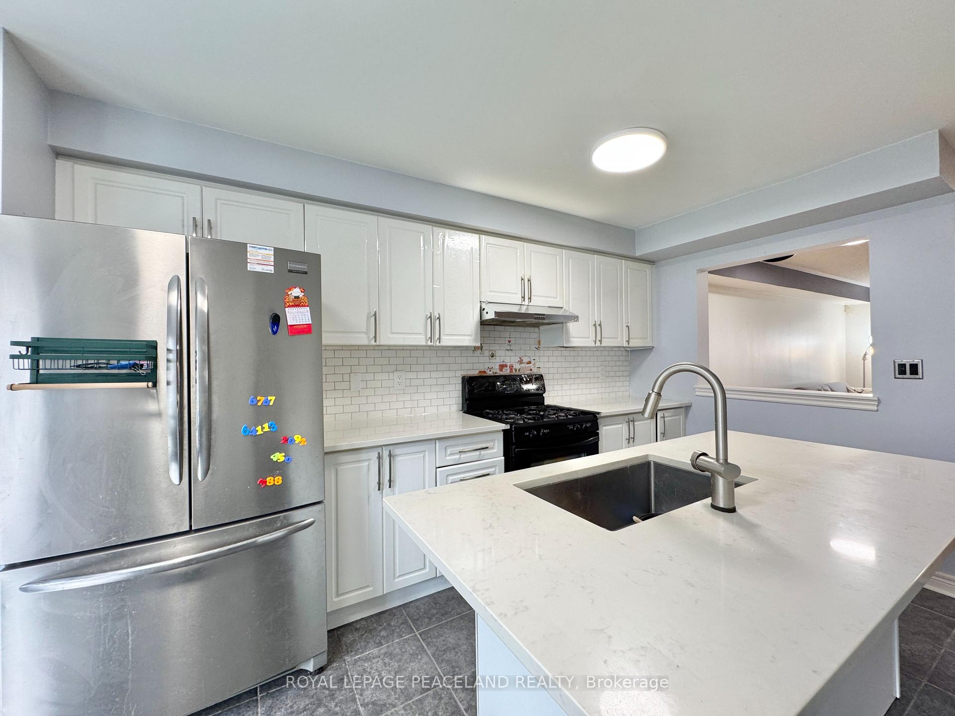 Photo 11 of 507 White's Hill Avenue, Markham, Cornell — HOMEH