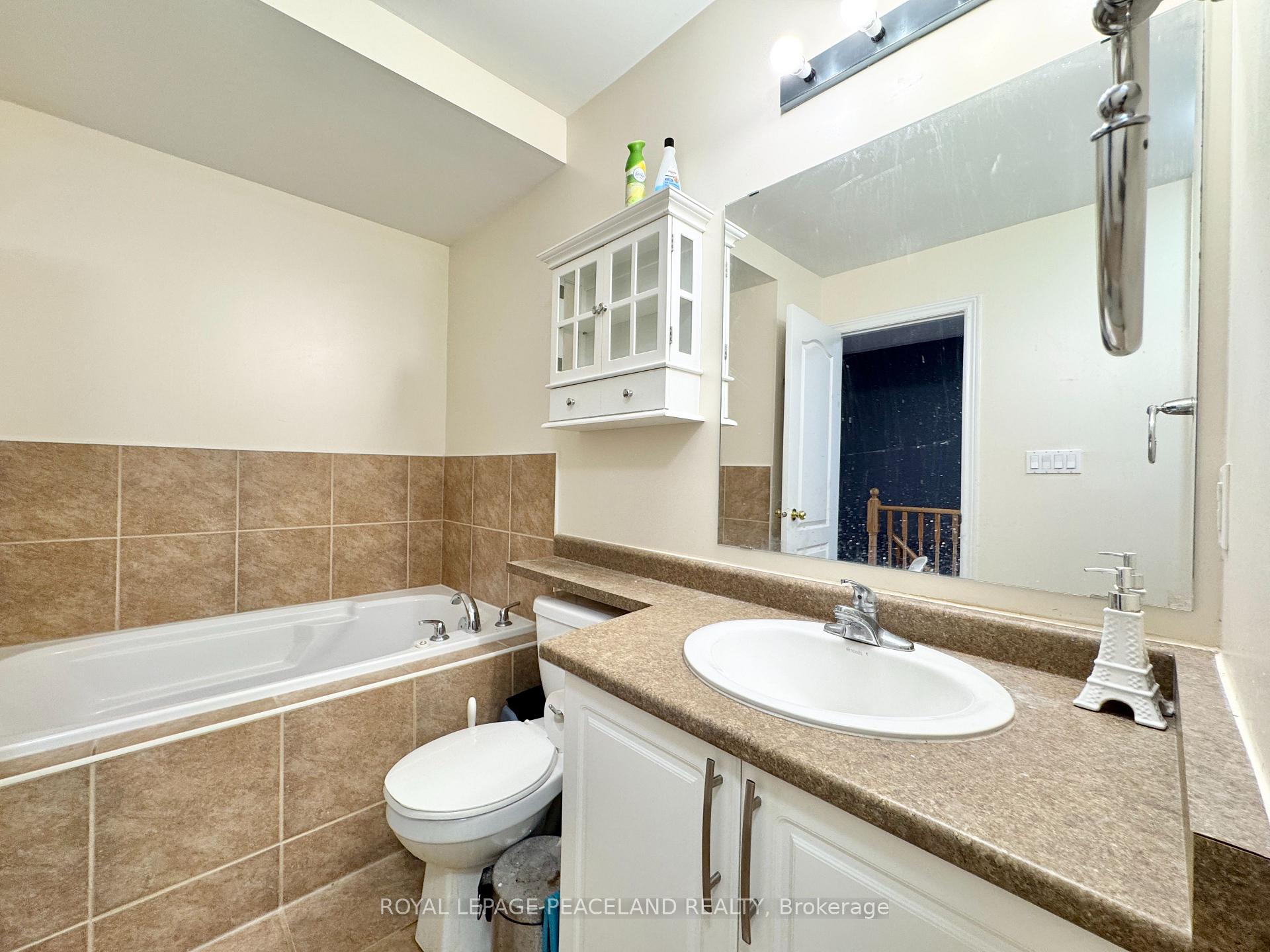 Photo 21 of 507 White's Hill Avenue, Markham, Cornell — HOMEH