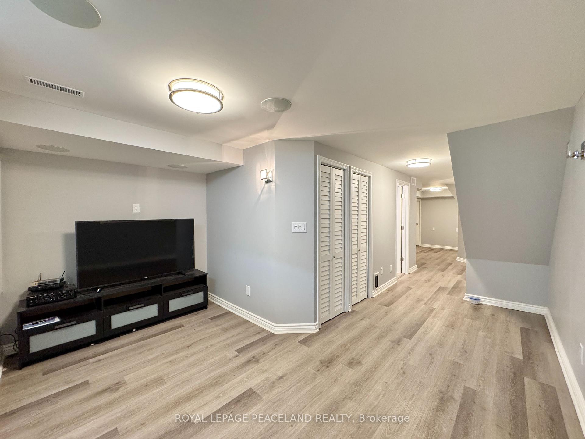Photo 25 of 507 White's Hill Avenue, Markham, Cornell — HOMEH