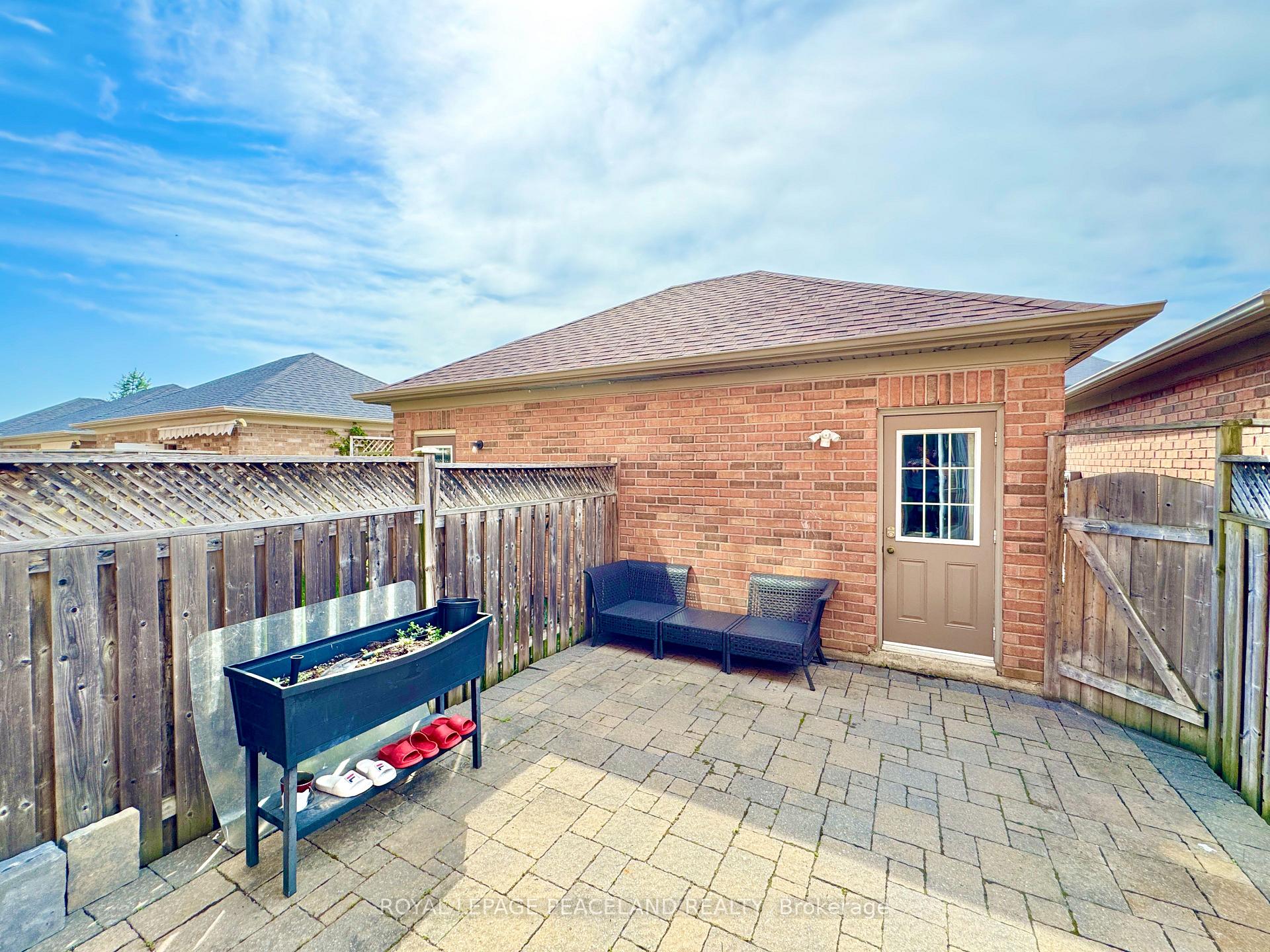 Photo 27 of 507 White's Hill Avenue, Markham, Cornell — HOMEH
