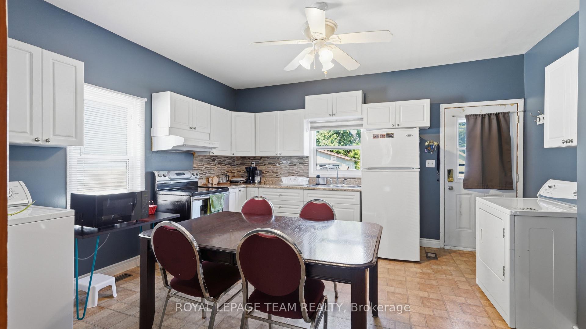 Photo 12 of 20 1/2 Lawrence Avenue, Cornwall, Cornwall — HOMEH