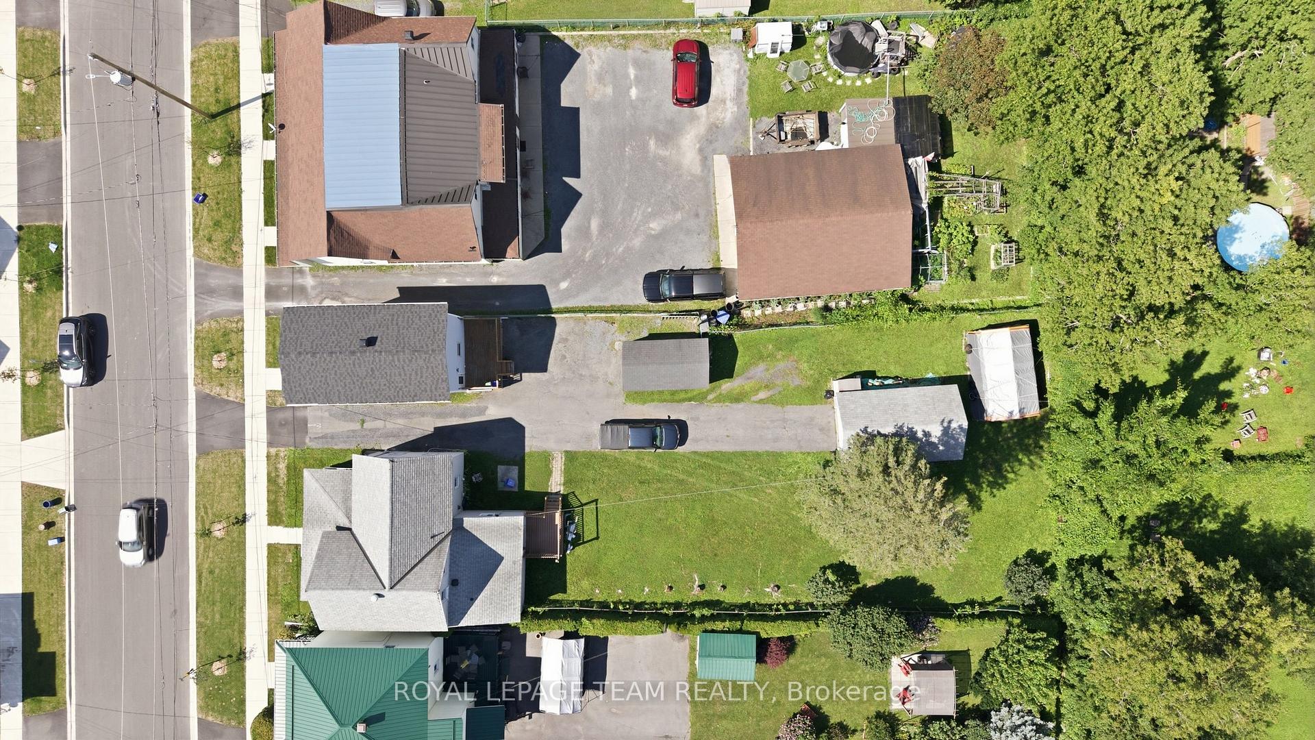 Photo 26 of 20 1/2 Lawrence Avenue, Cornwall, Cornwall — HOMEH