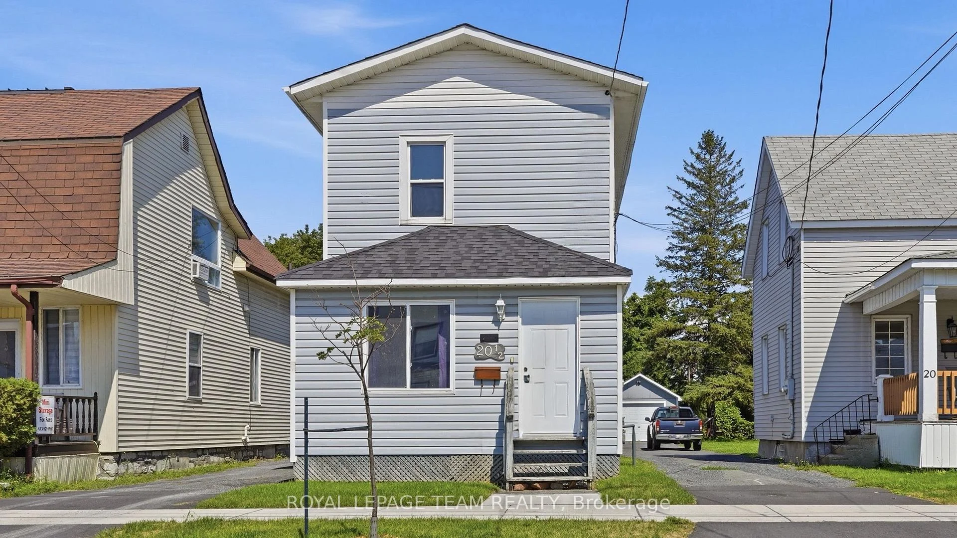 Photo 4 of 20 1/2 Lawrence Avenue, Cornwall, Cornwall — HOMEH