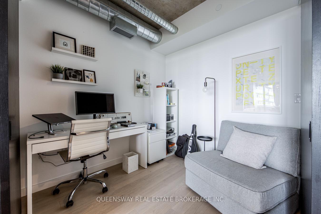 Photo 7 of Unit 812, 21 Lawren Harris Square, Toronto, Moss Park — HOMEH