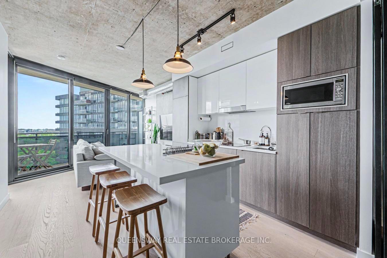 Photo 9 of Unit 812, 21 Lawren Harris Square, Toronto, Moss Park — HOMEH