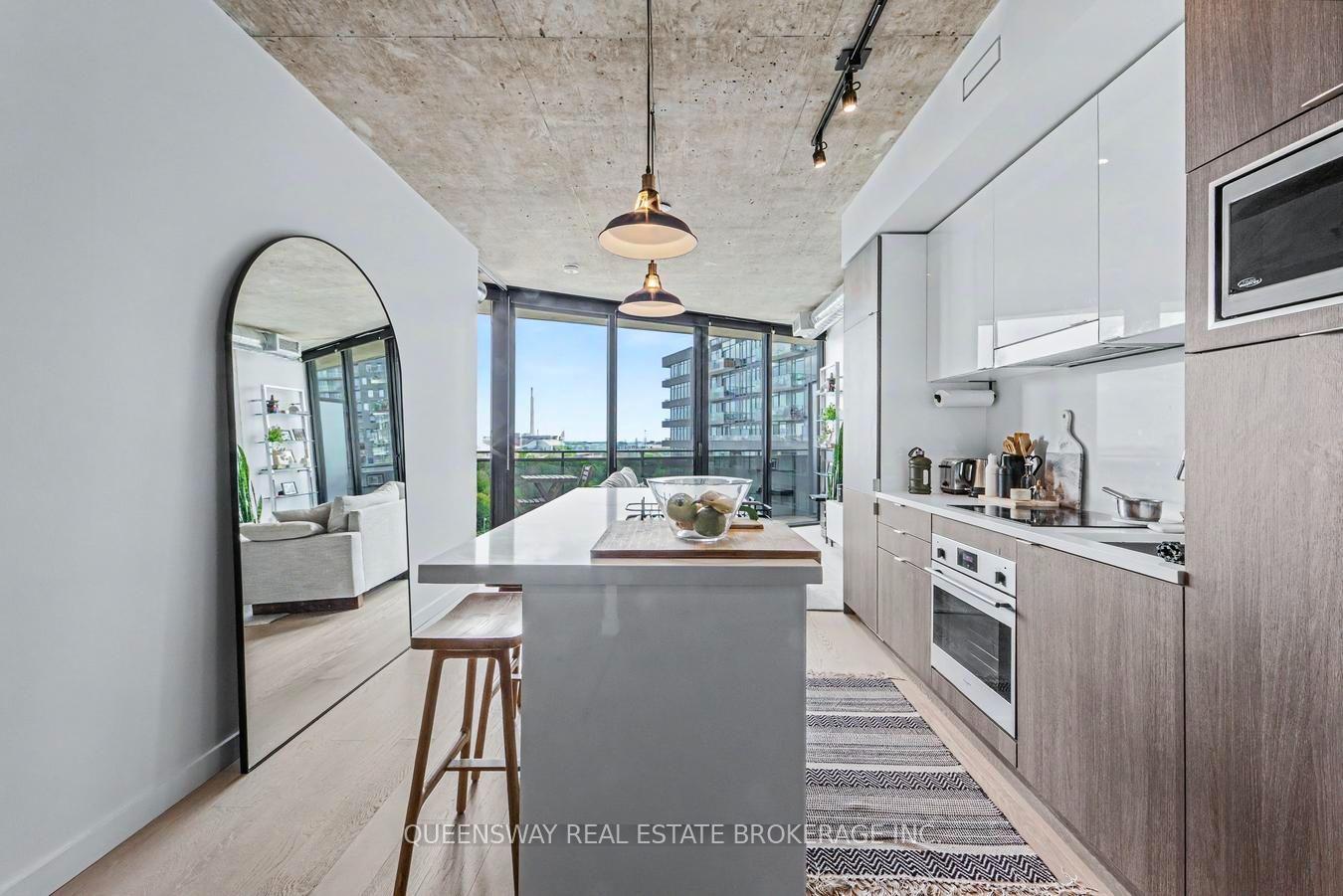 Photo 10 of Unit 812, 21 Lawren Harris Square, Toronto, Moss Park — HOMEH