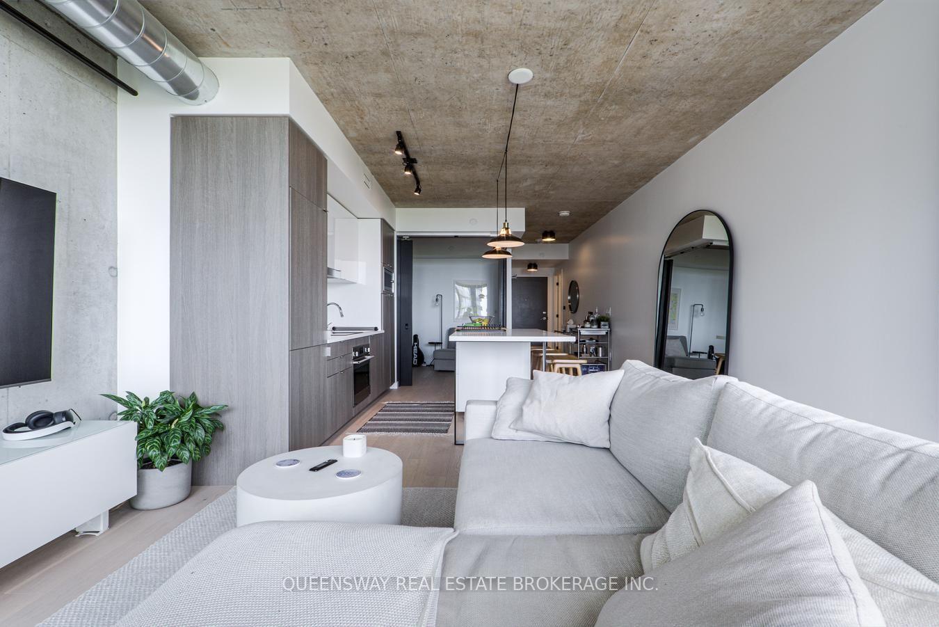 Photo 19 of Unit 812, 21 Lawren Harris Square, Toronto, Moss Park — HOMEH