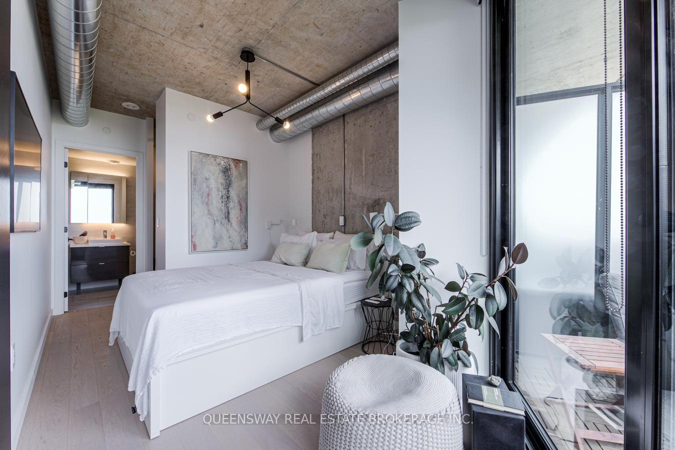 Photo 20 of Unit 812, 21 Lawren Harris Square, Toronto, Moss Park — HOMEH