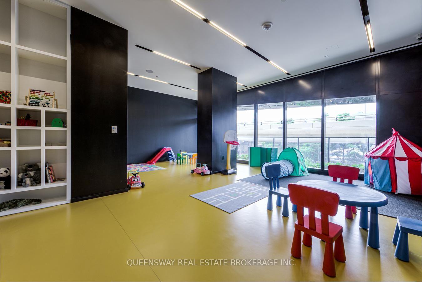 Photo 31 of Unit 812, 21 Lawren Harris Square, Toronto, Moss Park — HOMEH