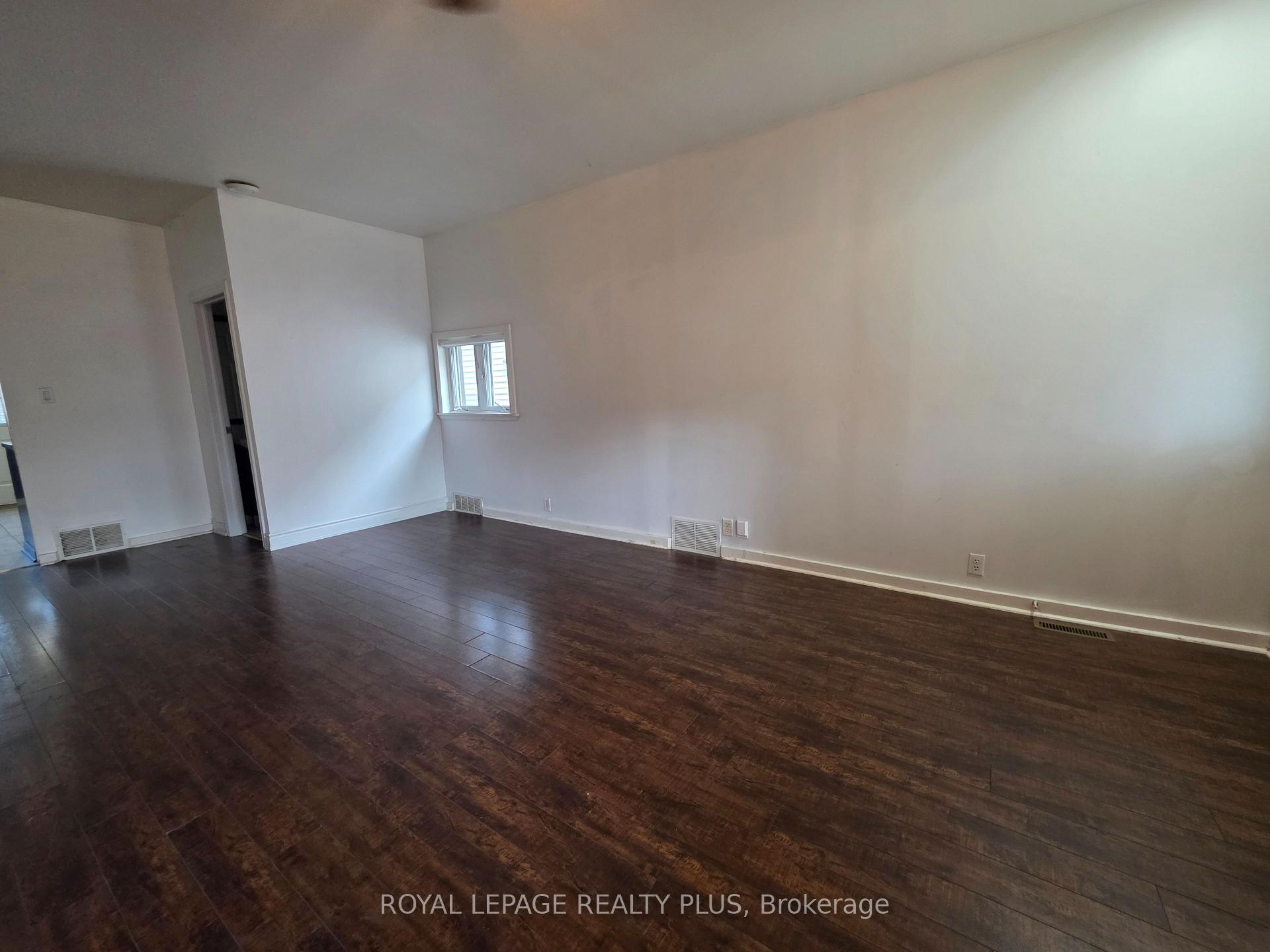 Photo 8 of 51 Edinburgh Avenue, Hamilton, Crown Point — HOMEH