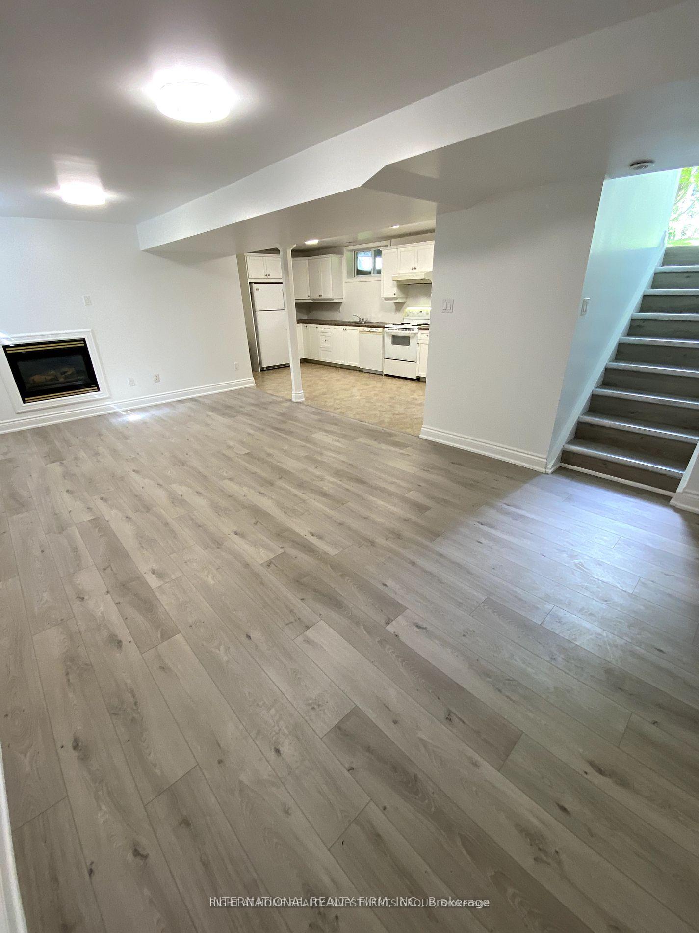 Photo 3 of Unit Bsmt, 53 Belfry Drive, Newmarket, Huron Heights-Leslie Valley — HOMEH