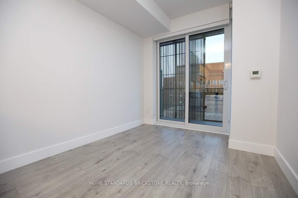 Photo 4 of Unit 710, 8 Eglinton Avenue E, Toronto, Mount Pleasant West — HOMEH