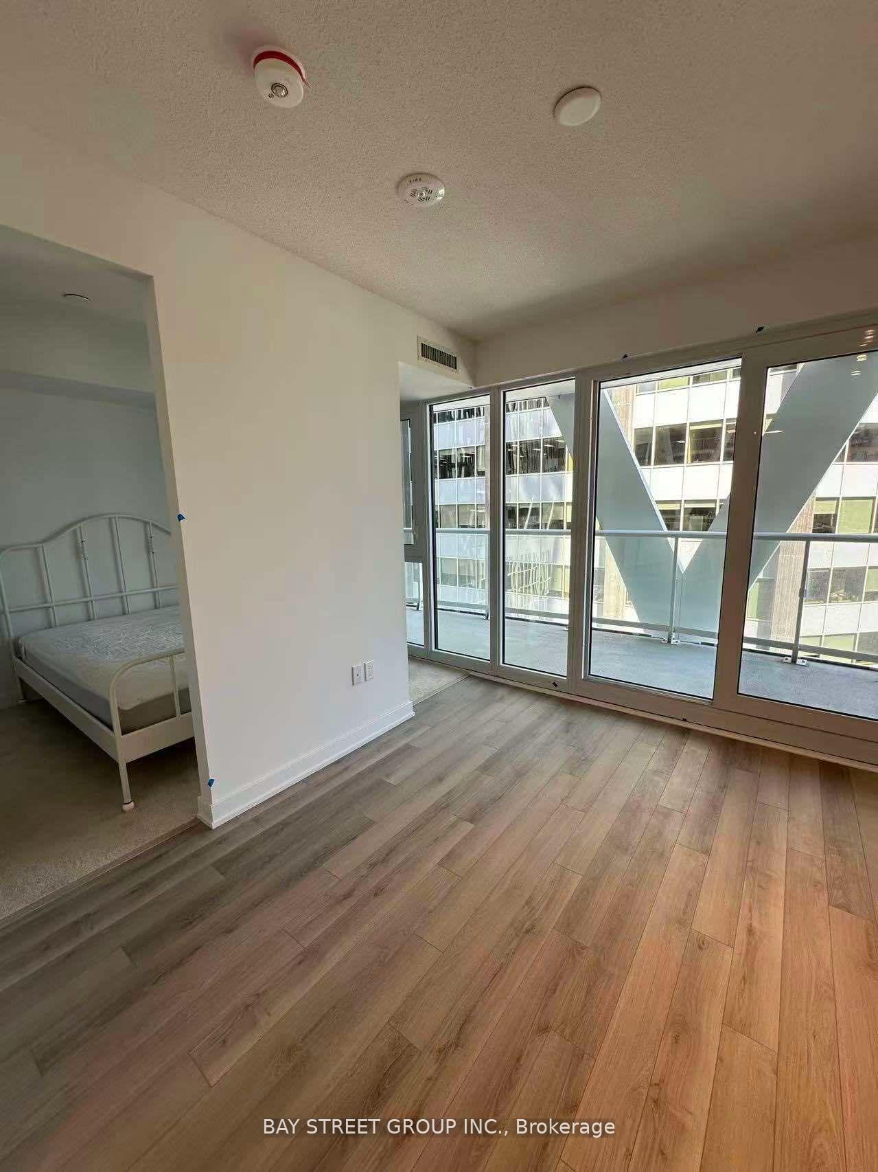 Photo 6 of Unit 1329, 230 Simcoe Street, Toronto, University — HOMEH