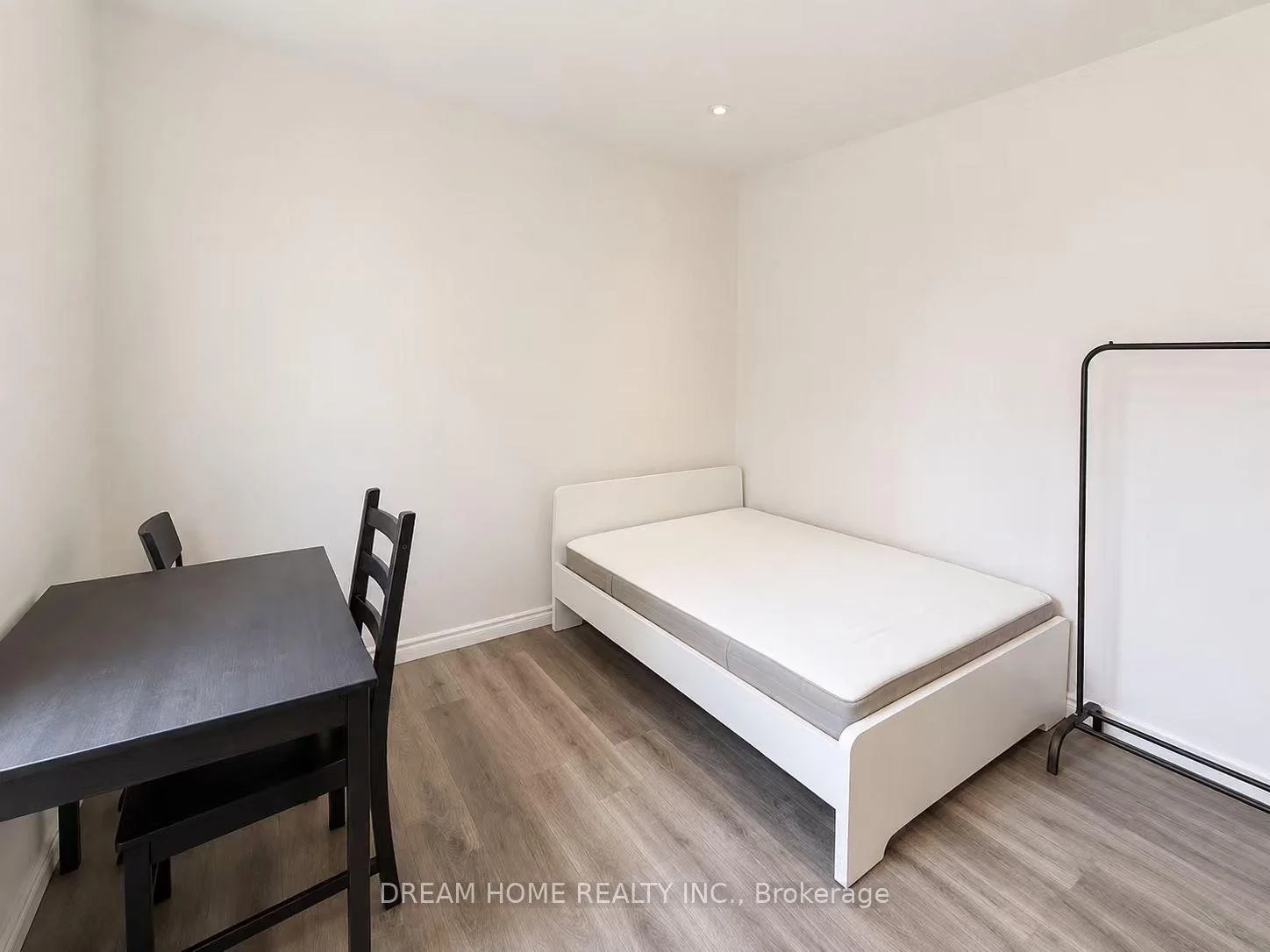 Photo 21 of Unit Room#1, 29 Glasgow Street, Toronto, Kensington-Chinatown — HOMEH
