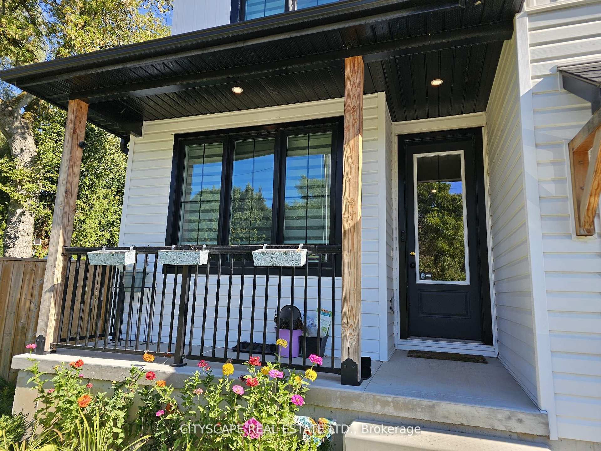 Photo 3 of 274 Bell Street, Ingersoll, Ingersoll - North — HOMEH