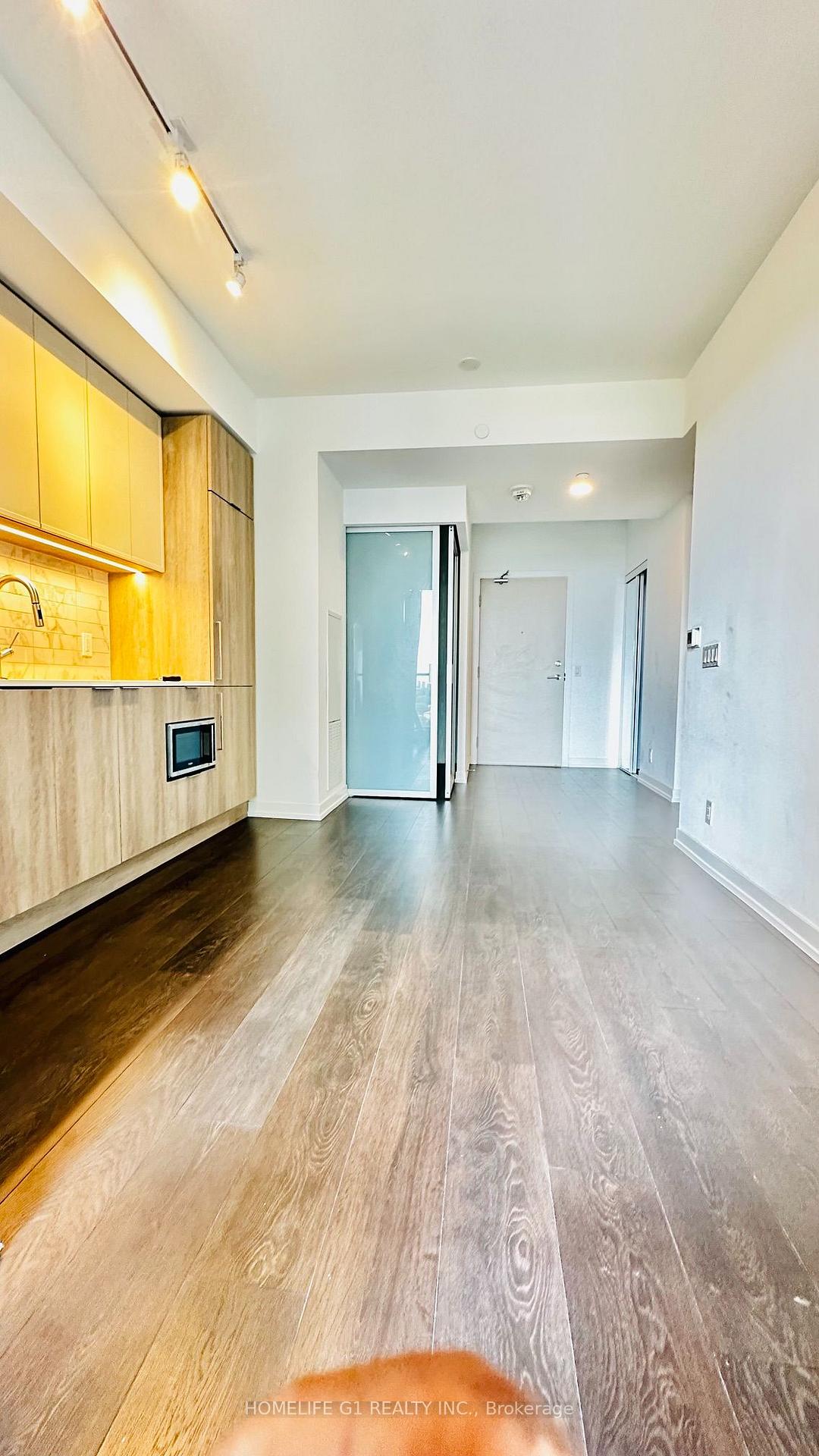 Photo 4 of Unit 1101, 2020 Bathurst Street, Toronto, Humewood-Cedarvale — HOMEH