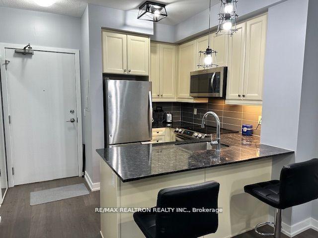 Photo 5 of Unit 228, 555 William Graham Drive, Aurora, Rural Aurora — HOMEH