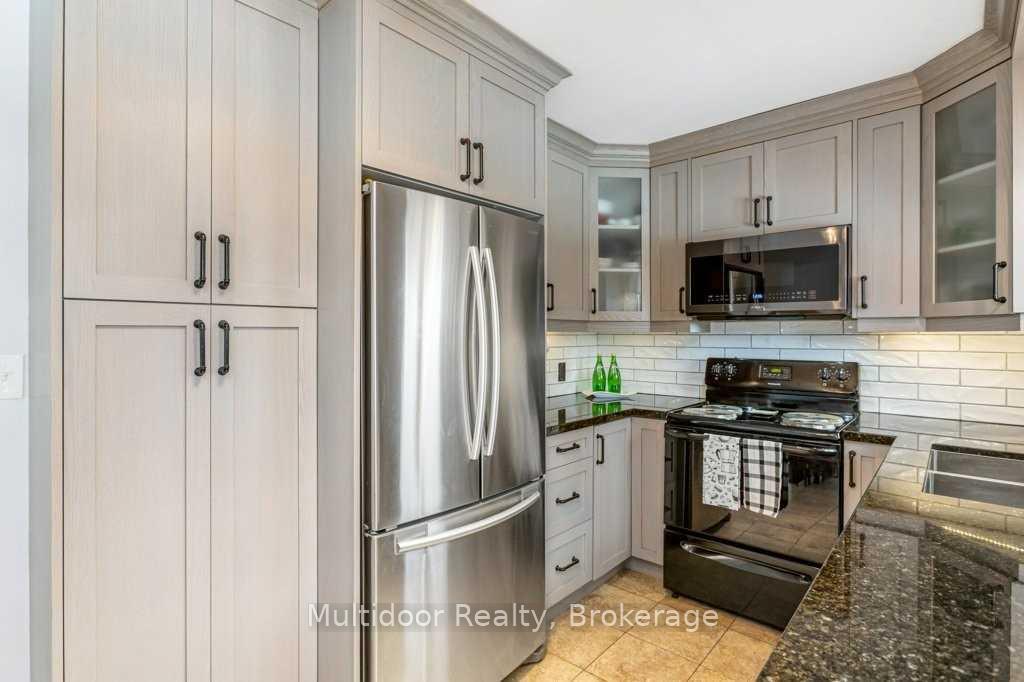 Photo 5 of 50 Rosalynne Avenue, Clarington, Bowmanville — HOMEH