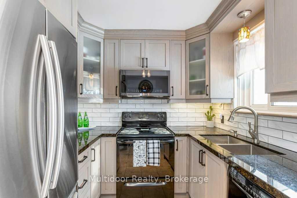 Photo 6 of 50 Rosalynne Avenue, Clarington, Bowmanville — HOMEH