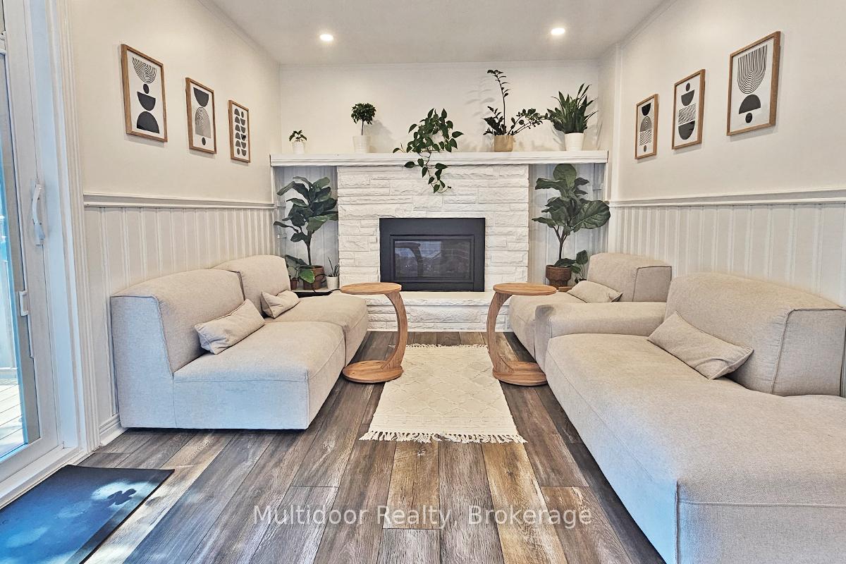Photo 11 of 50 Rosalynne Avenue, Clarington, Bowmanville — HOMEH