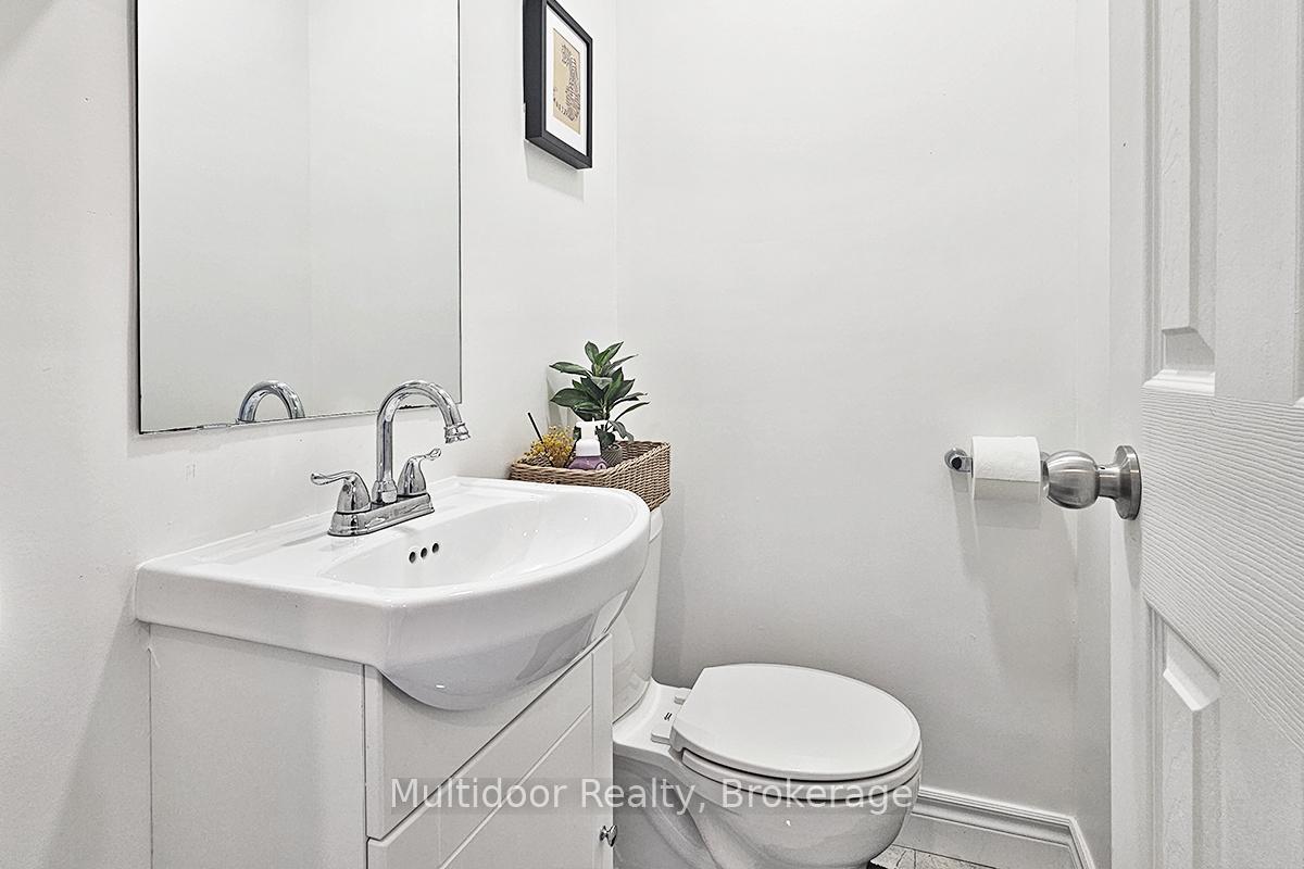 Photo 13 of 50 Rosalynne Avenue, Clarington, Bowmanville — HOMEH