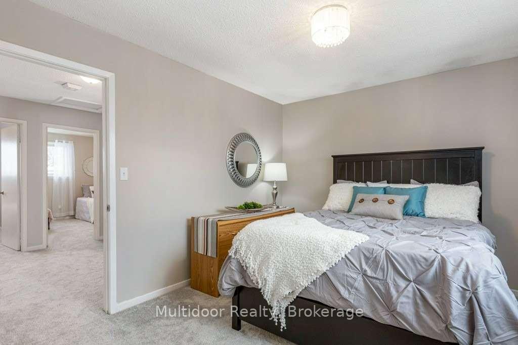 Photo 19 of 50 Rosalynne Avenue, Clarington, Bowmanville — HOMEH