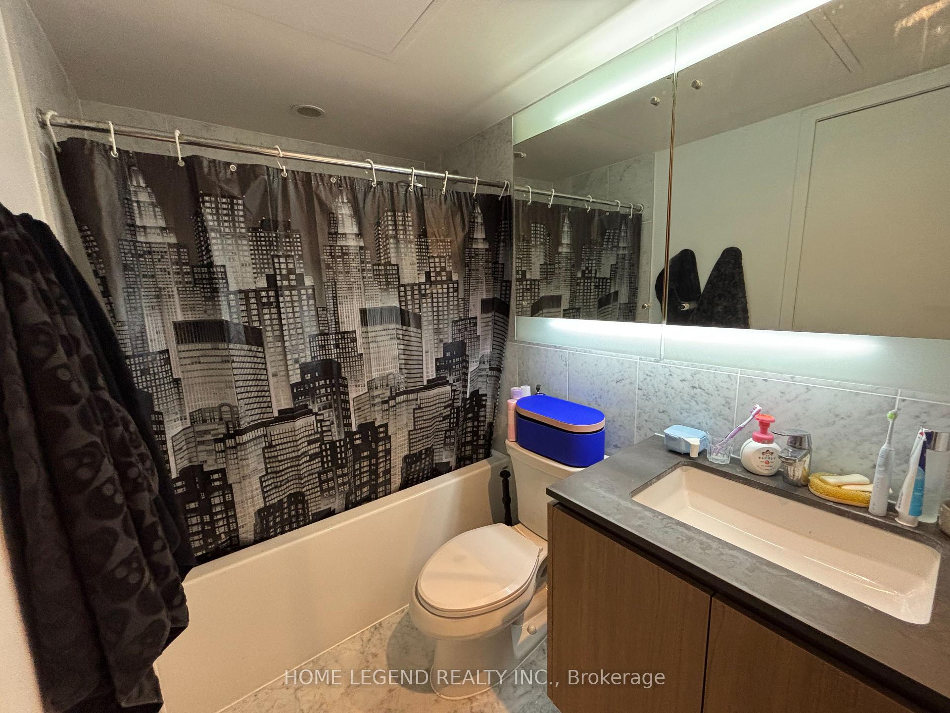 Photo 4 of Unit 3207, 70 Queens Wharf Road, Toronto, Waterfront Communities — HOMEH