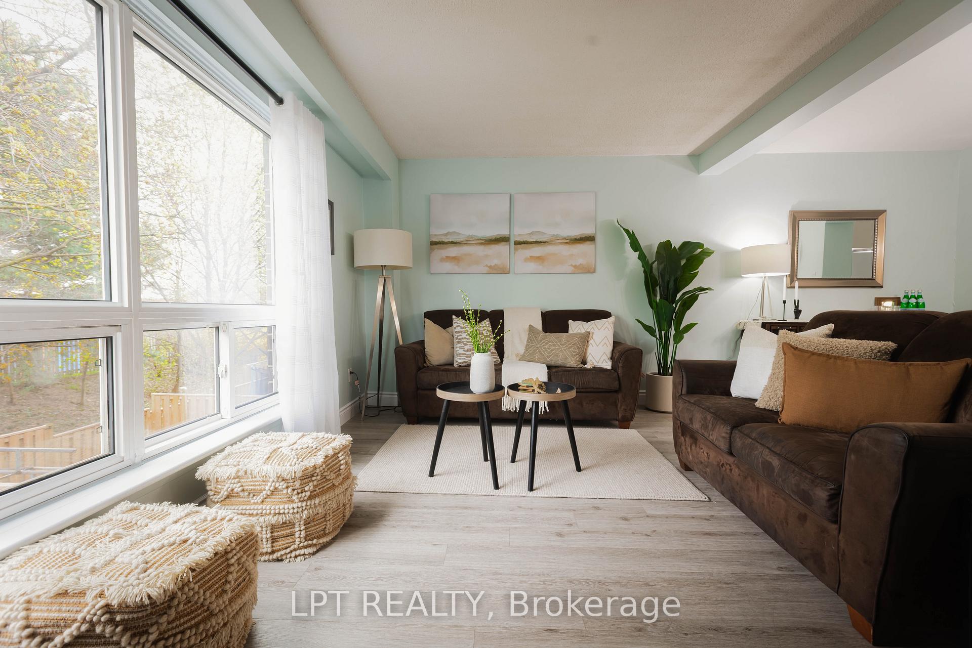 Photo 2 of Unit 3, 318 Laurier Avenue, Milton, Old Milton — HOMEH
