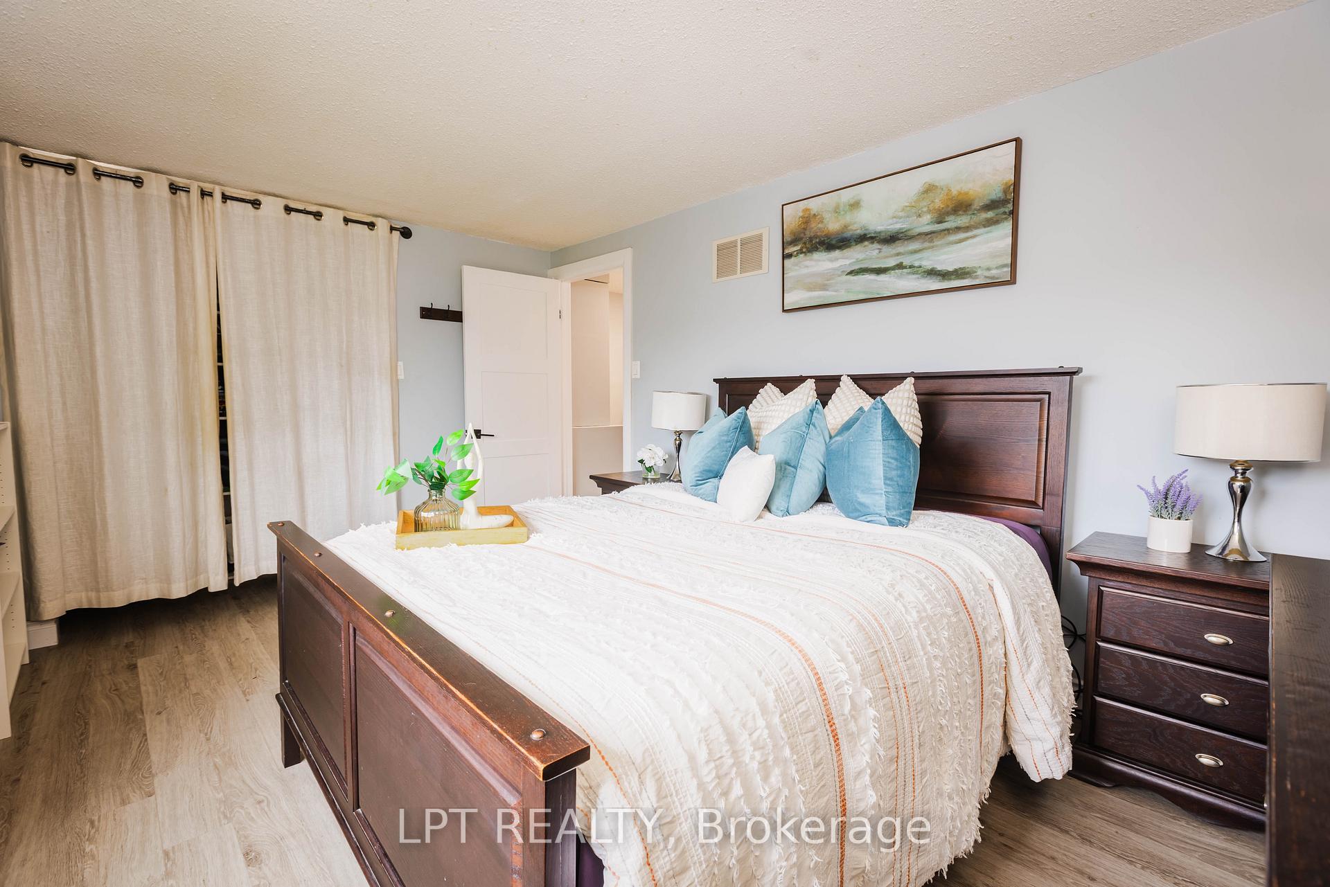 Photo 11 of Unit 3, 318 Laurier Avenue, Milton, Old Milton — HOMEH