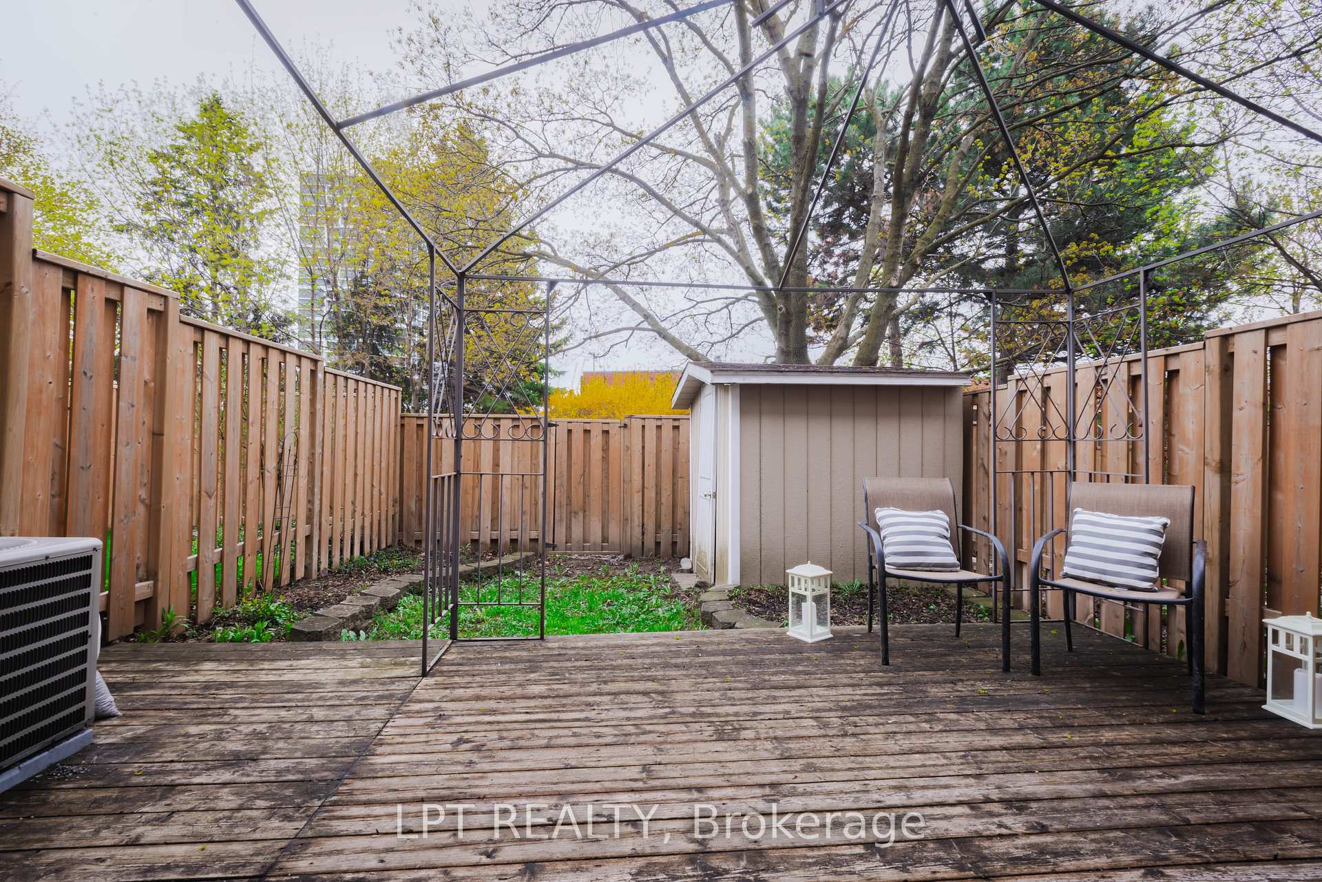 Photo 21 of Unit 3, 318 Laurier Avenue, Milton, Old Milton — HOMEH