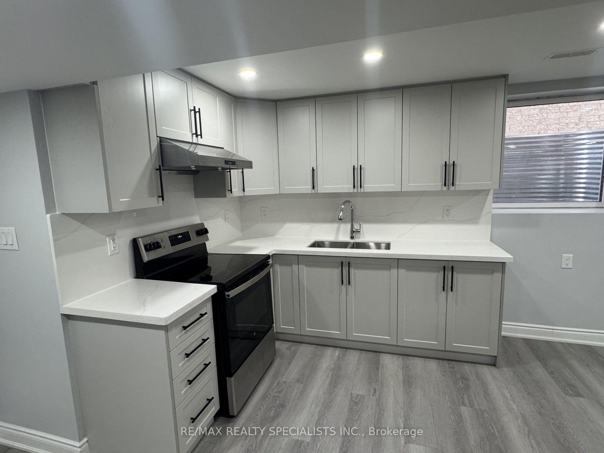 Photo 1 of 33 Bluffwood(Basement) Crescent, Brampton, Bram East — HOMEH