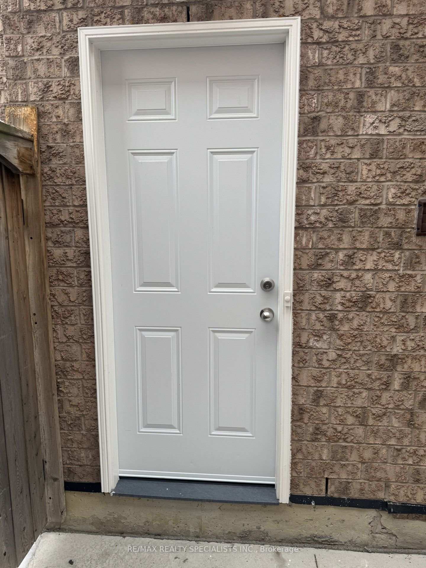 Photo 17 of 33 Bluffwood(Basement) Crescent, Brampton, Bram East — HOMEH