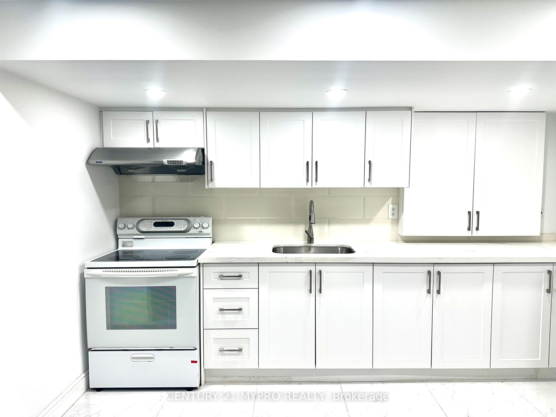Photo 1 of 102 Worthing Avenue, Markham, Milliken Mills East — HOMEH