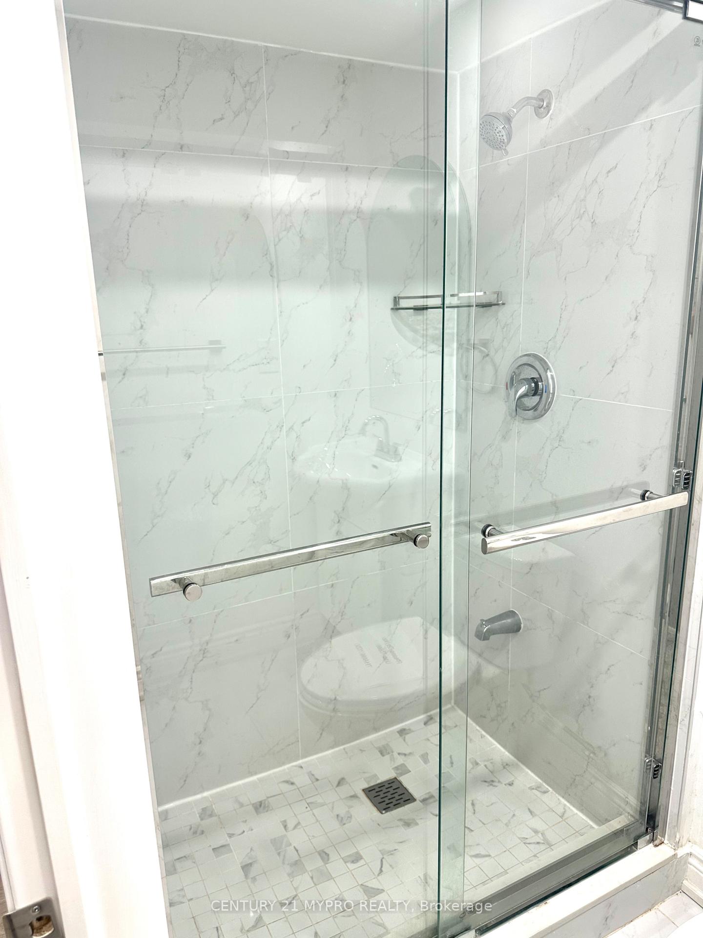 Photo 11 of 102 Worthing Avenue, Markham, Milliken Mills East — HOMEH