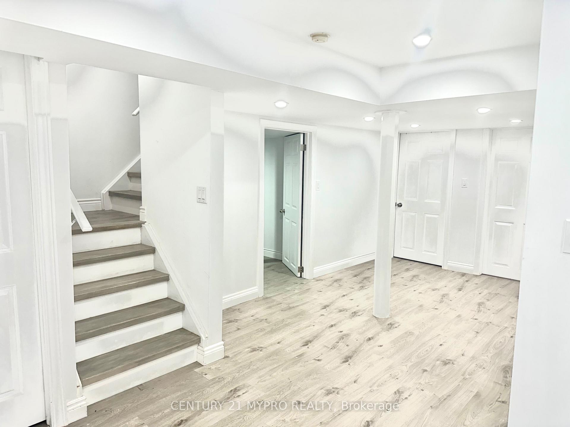 Photo 19 of 102 Worthing Avenue, Markham, Milliken Mills East — HOMEH