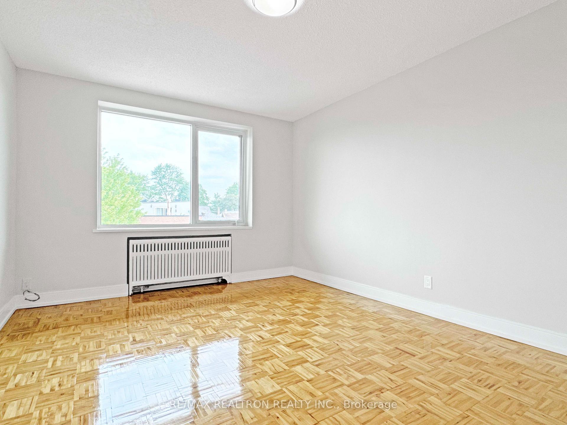 Photo 9 of Unit 201, 990 Avenue Road, Toronto, Yonge-Eglinton — HOMEH