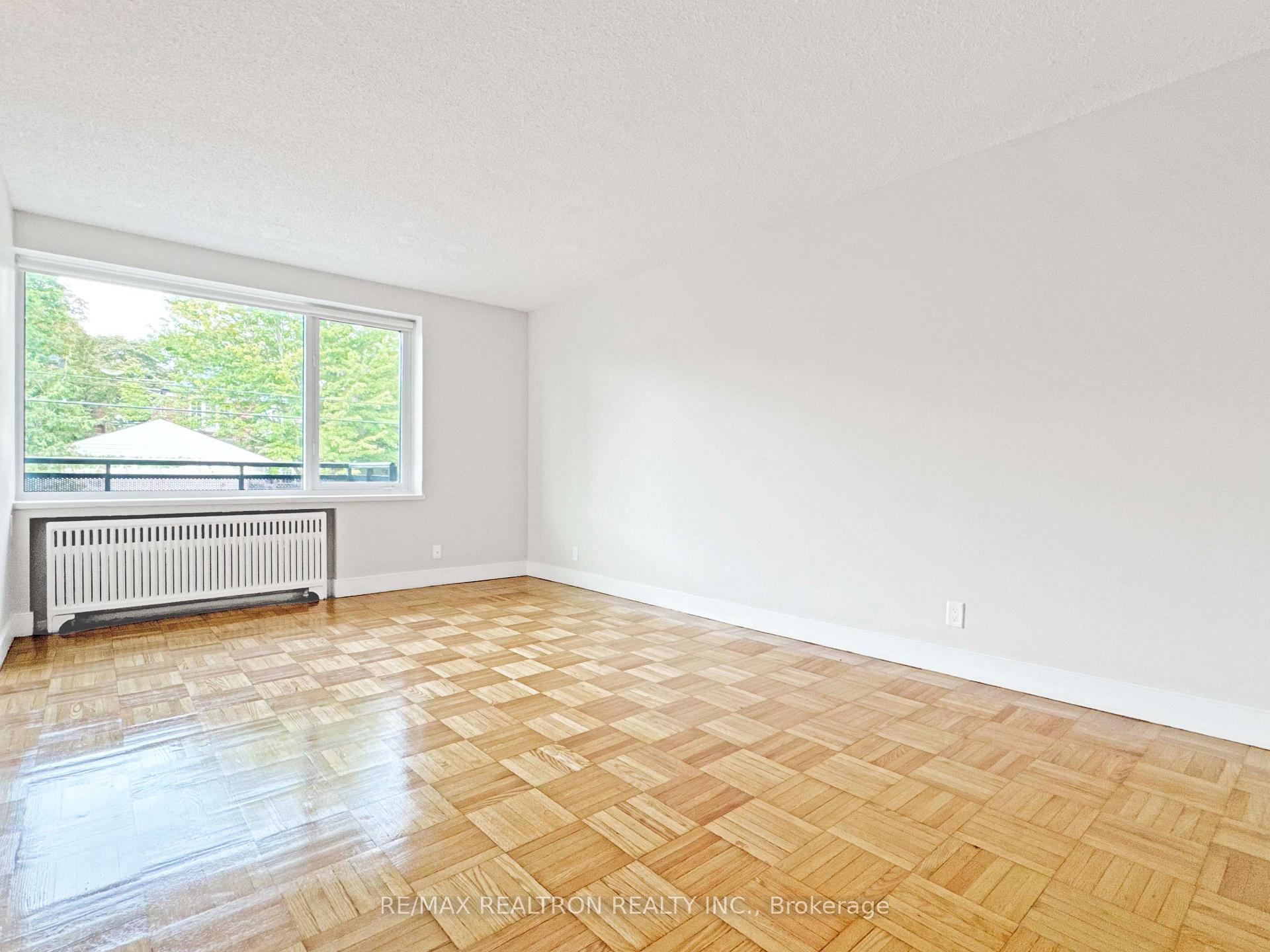 Photo 11 of Unit 201, 990 Avenue Road, Toronto, Yonge-Eglinton — HOMEH
