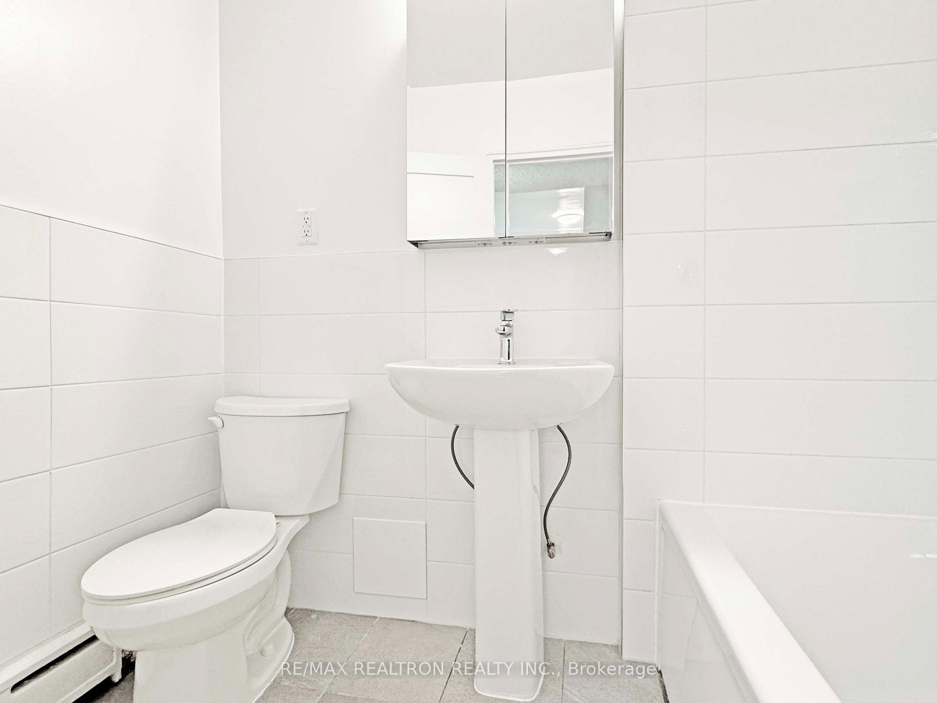 Photo 13 of Unit 201, 990 Avenue Road, Toronto, Yonge-Eglinton — HOMEH